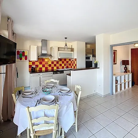 Family Close To The * Le Lavandou